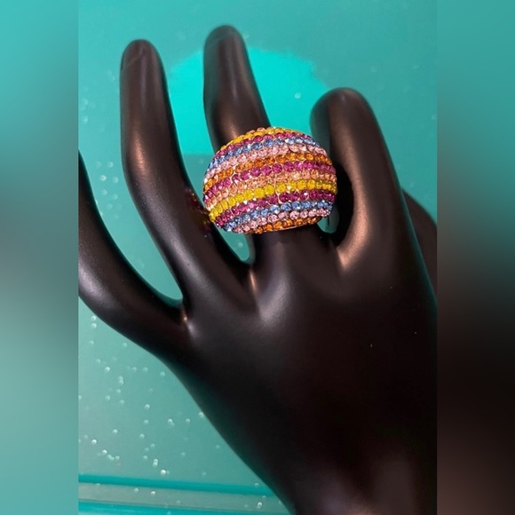 Multi-Colored Crystal Gold Toned Dome Ring-sz 8.25 - Picture 2 of 9